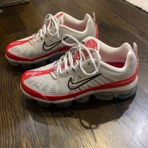 Women’s Nike Vapormax 360